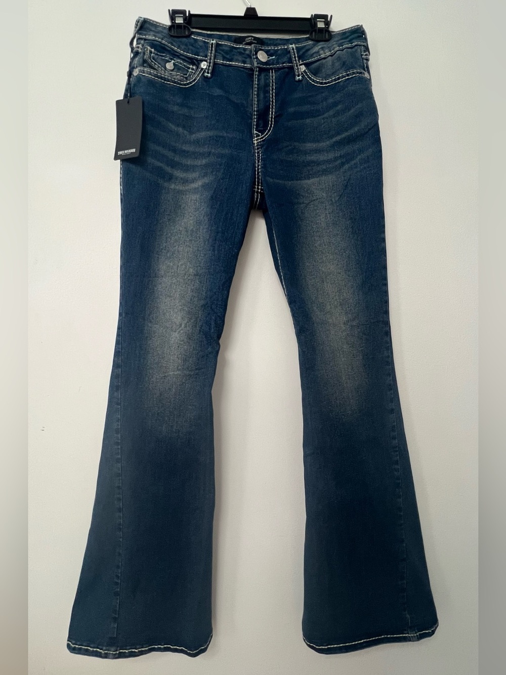 True Religion Joey Mid Rise Flare Jeans | Never Worn | Sz 31 | Classic Pocket